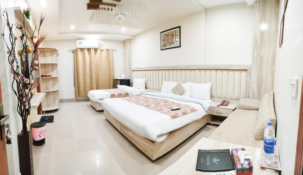 Hotel Crown Inn Мултан Екстериор снимка